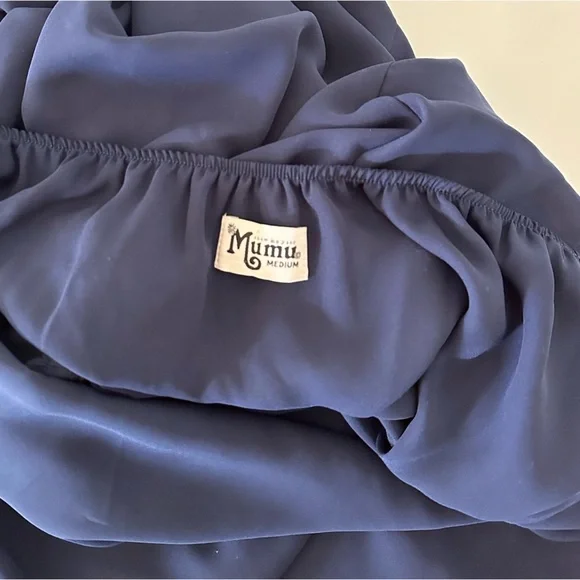 Show me your MuMu Heather Halter Dres in Navy sz M - Picture 2 of 6